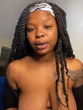 SexxyLunar online show from March 19, 5:52 am