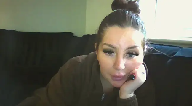 Snapshot of magical_mia chatting on January 23, 3:01 pm magical mia online show from January 23, 3:01 pm