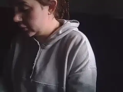 Snapshot of magical_mia chatting on February 25, 2:00 pm magical mia online show from February 25, 2:00 pm