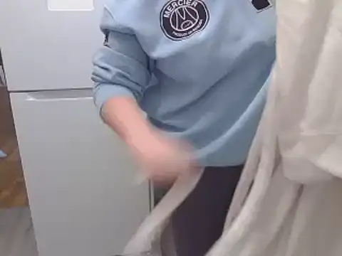 Snapshot of magical_mia chatting on March 6, 6:37 pm magical mia online show from March 6, 6:37 pm