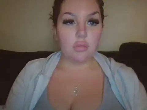 Snapshot of magical_mia chatting on March 15, 7:59 pm magical mia online show from March 15, 7:59 pm