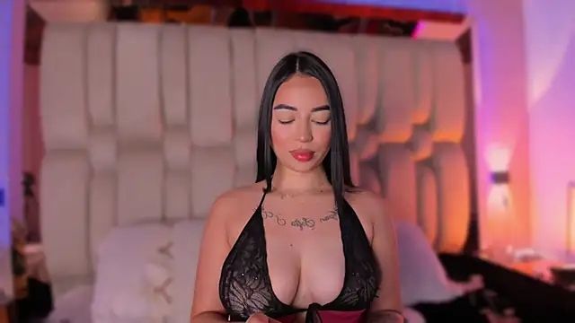 AnthonellaSweet online show from October 23, 11:20 am