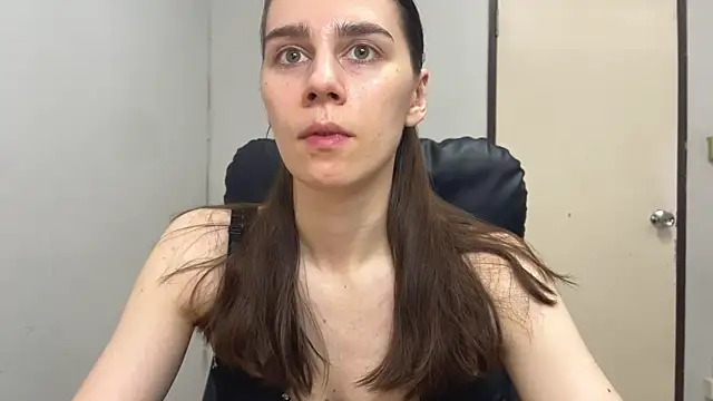 SassyJessi online show from March 21, 4:28 am