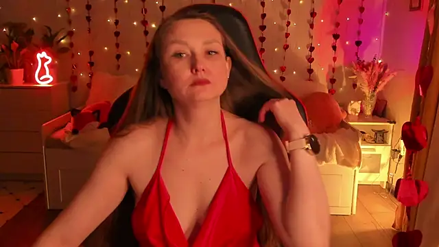 Snapshot of desperatehousewife__ chatting on February 8, 3:00 pm desperatehousewife online show from February 8, 3:00 pm