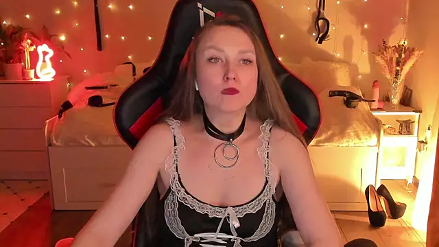 Snapshot of desperatehousewife__ chatting on March 3, 3:19 am desperatehousewife online show from March 3, 3:19 am