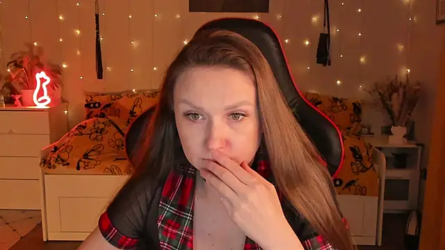 Snapshot of desperatehousewife__ chatting on September 9, 2:11 am desperatehousewife online show from September 9, 2:11 am