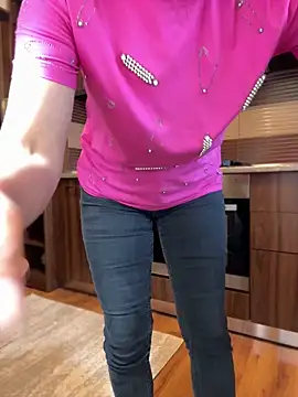 Hotmomcheckk  online show from February 26, 11:09 am