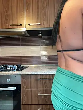 Hotmomcheckk  online show from March 12, 8:41 am