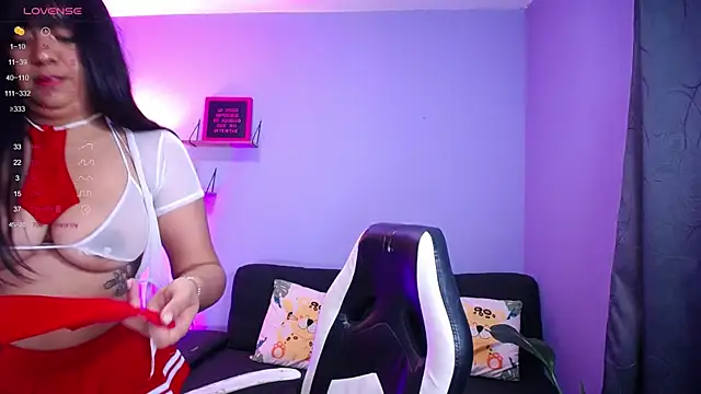 danny goddess online show from December 4, 4:43 am