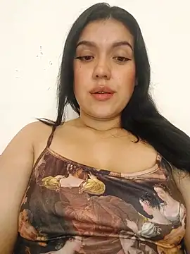 Sophie-hatter online show from March 5, 3:51 pm