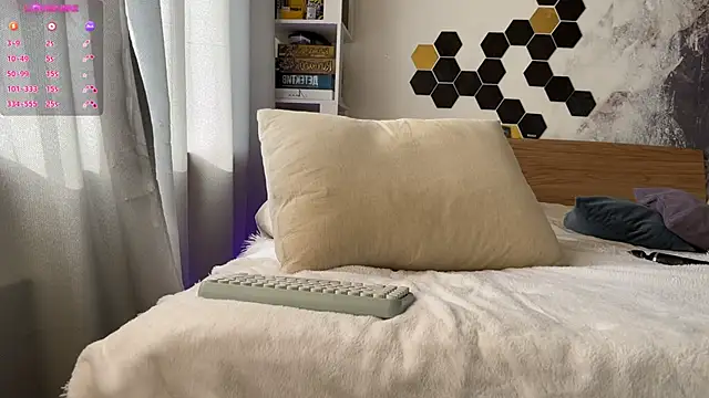 LinaWitch online show from February 26, 8:04 am