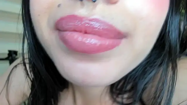 MiaaRose online show from January 20, 6:43 pm