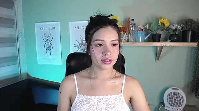 MiaaRose online show from November 14, 4:38 pm