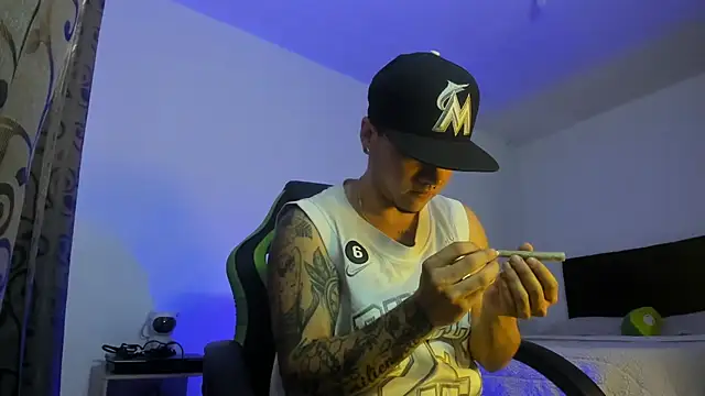 male pussy online show from September 20, 4:08 pm