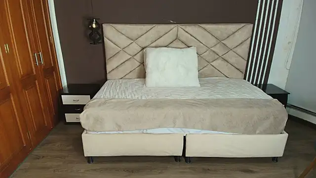 Raquel jones online show from February 5, 11:34 am