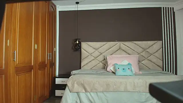 Raquel jones online show from February 14, 11:42 am