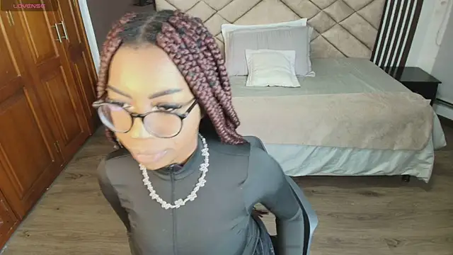 Raquel jones online show from February 26, 11:41 am