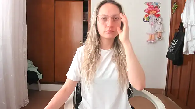 Adele johnsonn1 online show from October 2, 3:52 pm