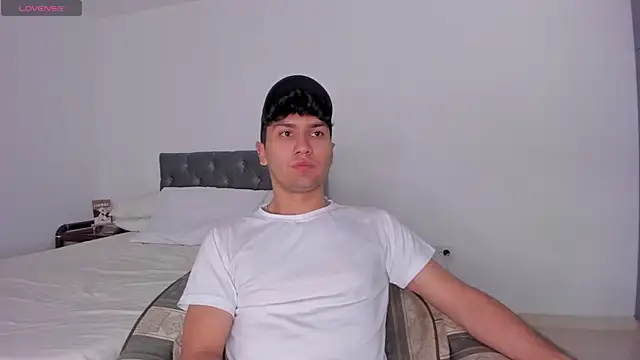 Valerio James7 online show from January 20, 10:04 pm