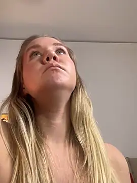 teasecake online show from December 20, 4:42 am