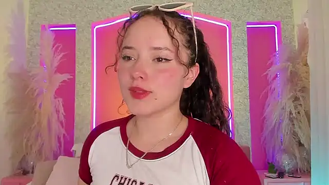 Aurora aaa online show from December 12, 7:48 pm