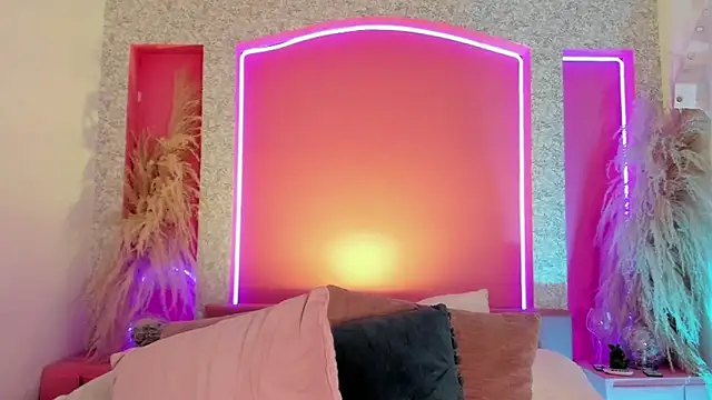 Aurora aaa online show from January 15, 7:44 pm