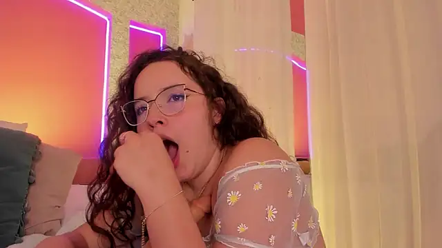 Aurora aaa online show from January 30, 10:51 pm