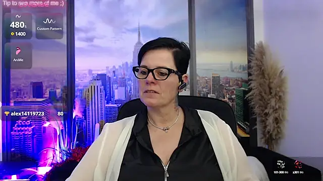 ninarandmann online show from December 13, 5:10 pm