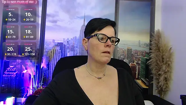 ninarandmann online show from February 10, 5:30 pm