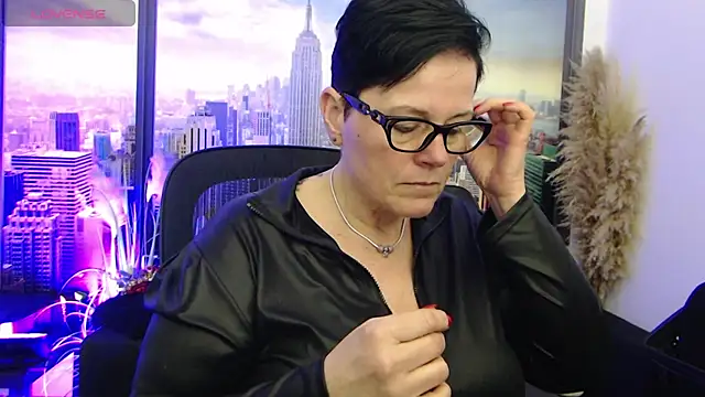 ninarandmann online show from February 27, 7:15 pm