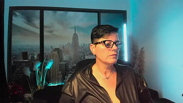 ninarandmann online show from September 8, 5:56 pm