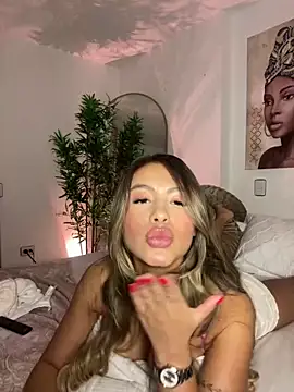  laura 02 online show from December 28, 4:52 pm