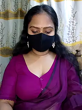 Snapshot of Idhika_Paul chatting on February 13, 8:45 pm Idhika Paul online show from February 13, 8:45 pm