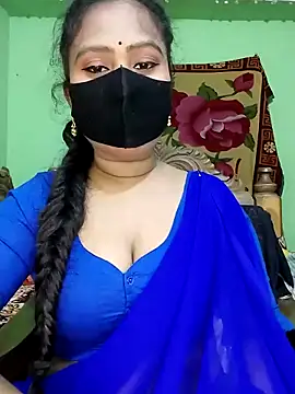 Snapshot of Idhika_Paul chatting on February 24, 7:09 pm Idhika Paul online show from February 24, 7:09 pm