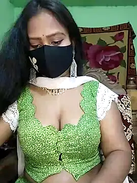 Snapshot of Idhika_Paul chatting on March 10, 9:51 pm Idhika Paul online show from March 10, 9:51 pm