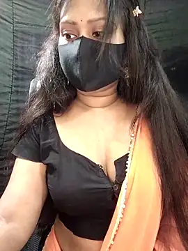 Snapshot of Idhika_Paul chatting on September 21, 1:07 am Idhika Paul online show from September 21, 1:07 am