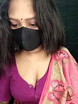 Snapshot of Idhika_Paul chatting on November 12, 2:56 am Idhika Paul online show from November 12, 2:56 am