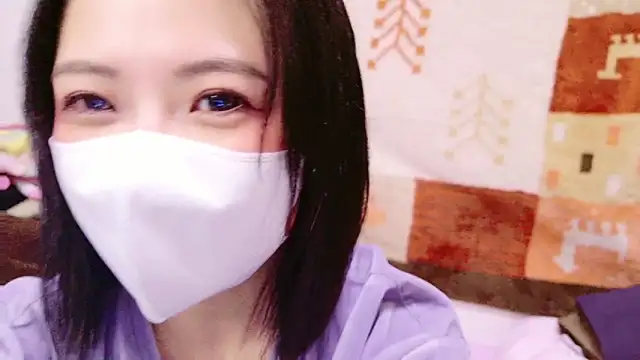 Snapshot of Nonchan_ chatting on December 6, 1:00 pm Nonchan online show from December 6, 1:00 pm