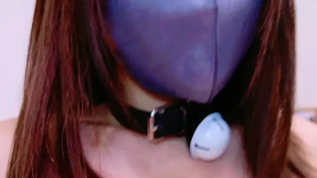 Yui-Ch online show from December 4, 2:37 pm