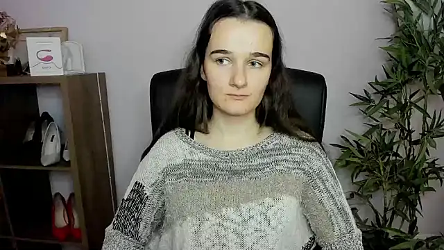 Snapshot of KateDelight chatting on December 8, 11:14 am KateDelight online show from December 8, 11:14 am