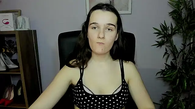 Snapshot of KateDelight chatting on January 19, 7:47 pm KateDelight online show from January 19, 7:47 pm