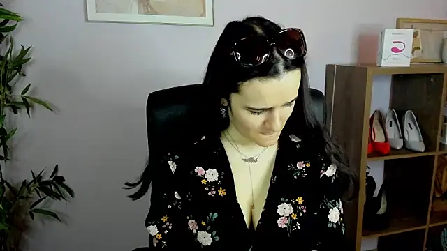 Snapshot of KateDelight chatting on March 22, 7:36 am KateDelight online show from March 22, 7:36 am