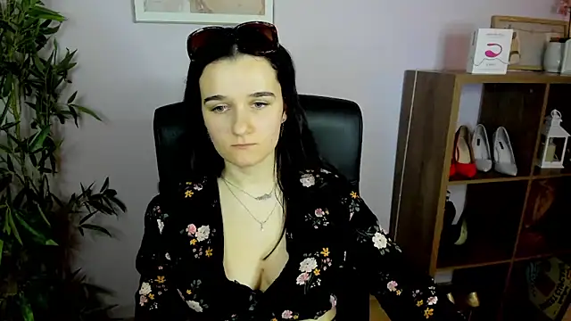 Snapshot of KateDelight chatting on March 22, 1:41 pm KateDelight online show from March 22, 1:41 pm