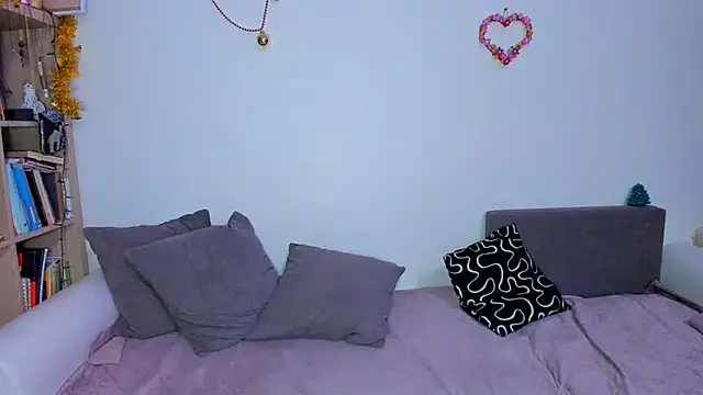 Snapshot of SoftlyShine chatting on March 20, 8:40 pm SoftlyShine online show from March 20, 8:40 pm