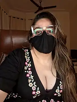 Snapshot of SEXY-Sardarni chatting on December 10, 2:39 pm SEXY-Sardarni online show from December 10, 2:39 pm