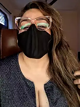 Snapshot of SEXY-Sardarni chatting on February 9, 6:11 am SEXY-Sardarni online show from February 9, 6:11 am