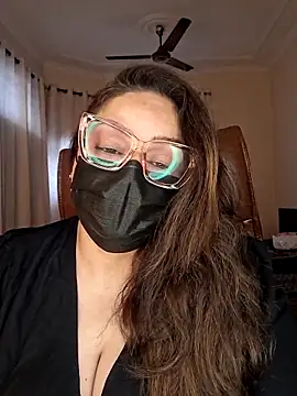 Snapshot of SEXY-Sardarni chatting on December 20, 7:37 am SEXY-Sardarni online show from December 20, 7:37 am