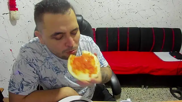  ace ventura online show from December 23, 4:17 pm