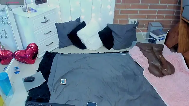 Snapshot of merida_blue_ chatting on January 15, 7:26 am merida blue online show from January 15, 7:26 am