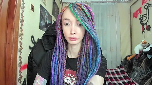 Roxy Silver online show from December 13, 6:59 pm